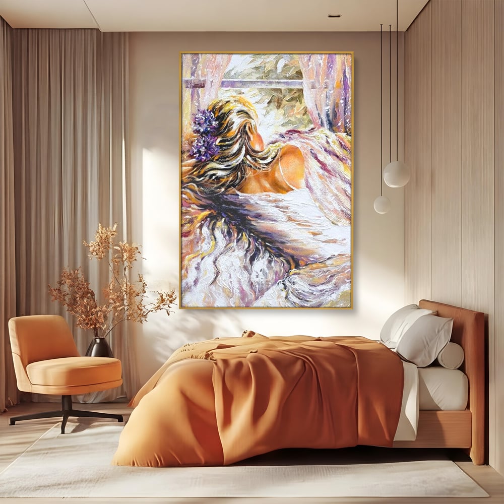 Tablou canvas cu tablou canvas cu femeie privind pe fereastra, in rama de aluminiu auriu, pe perete intr-un dormitor
